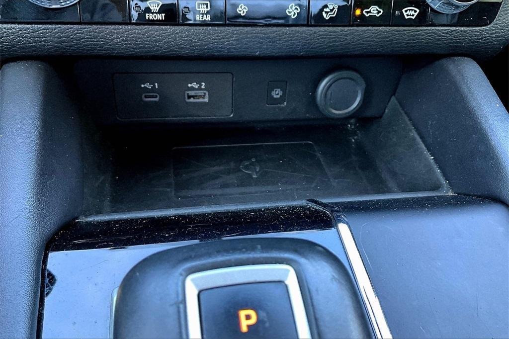 used 2024 Mitsubishi Outlander car, priced at $24,579