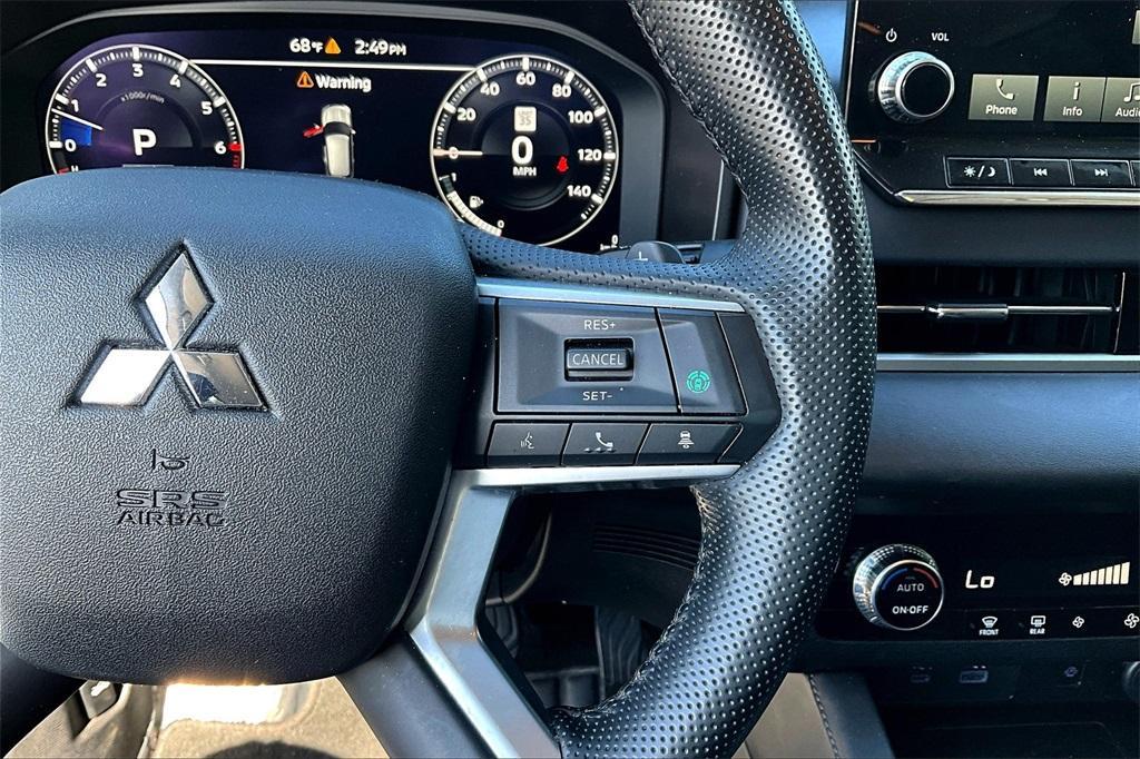 used 2024 Mitsubishi Outlander car, priced at $24,579