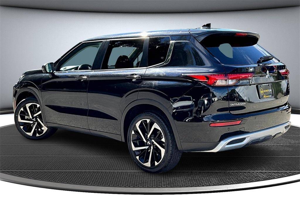 used 2024 Mitsubishi Outlander car, priced at $24,579