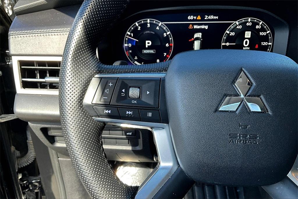 used 2024 Mitsubishi Outlander car, priced at $24,579