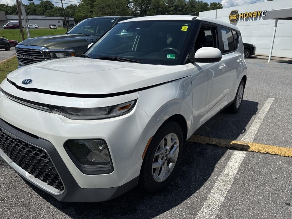 used 2021 Kia Soul car, priced at $12,999