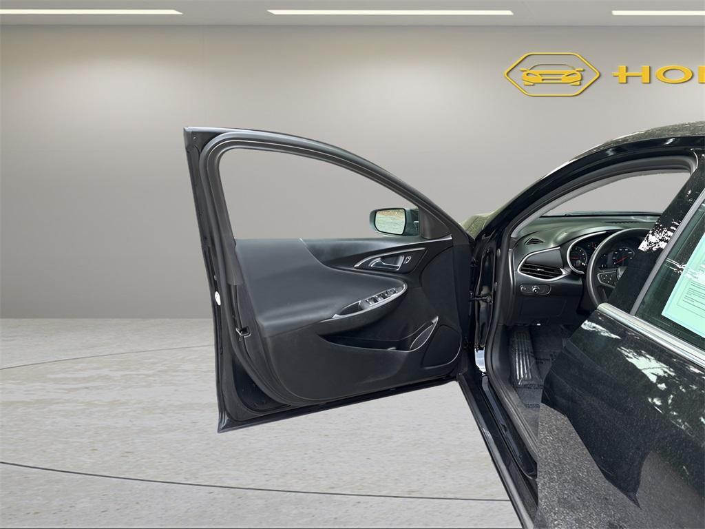 used 2022 Chevrolet Malibu car, priced at $19,999