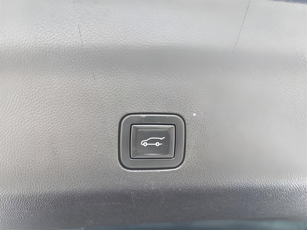 used 2021 Chevrolet Tahoe car, priced at $43,239
