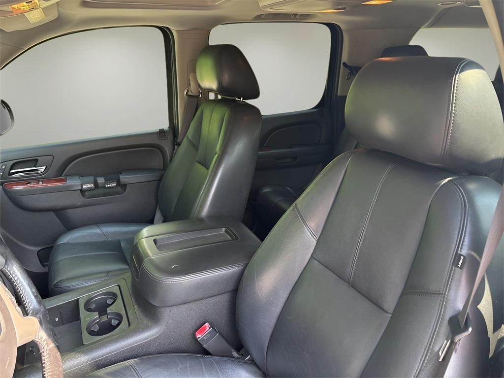 used 2013 GMC Yukon XL car, priced at $7,999