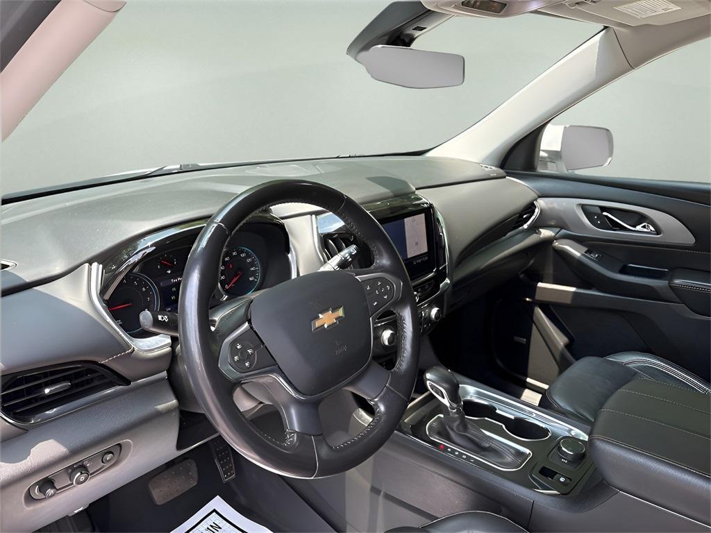 used 2021 Chevrolet Traverse car, priced at $23,464