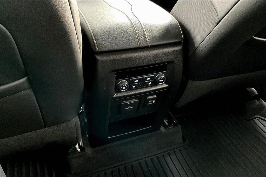 used 2020 Chevrolet Traverse car, priced at $26,227