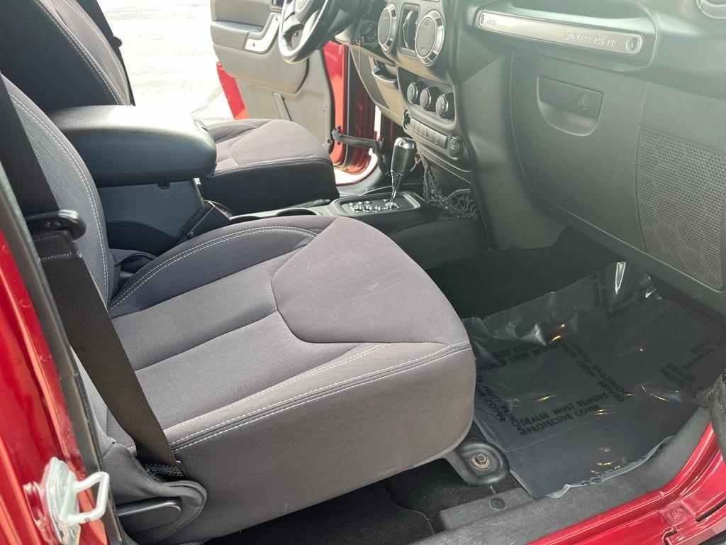 used 2013 Jeep Wrangler Unlimited car, priced at $15,995