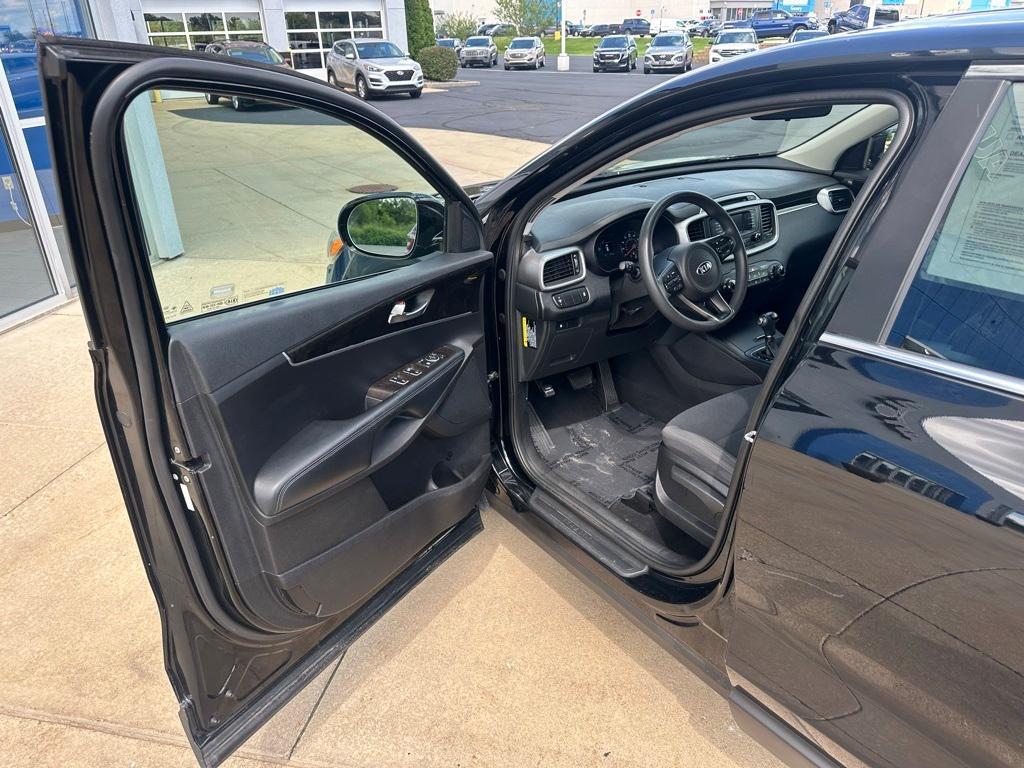 used 2018 Kia Sorento car, priced at $13,793