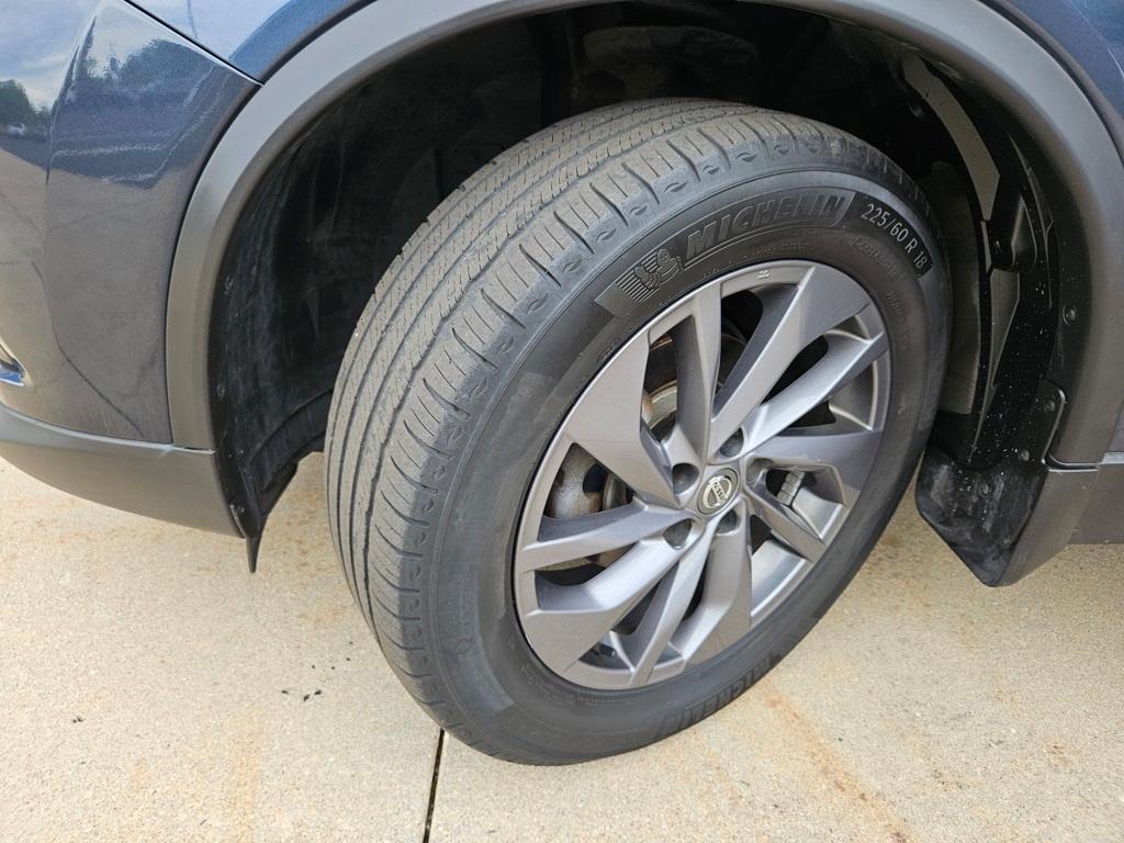 used 2016 Nissan Rogue car, priced at $13,995