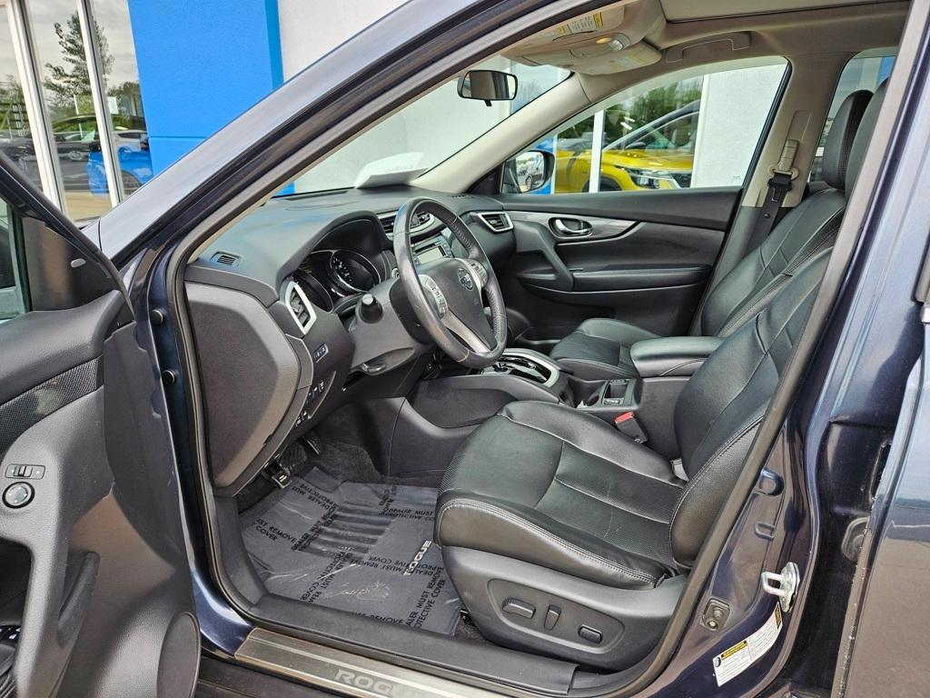 used 2016 Nissan Rogue car, priced at $13,995