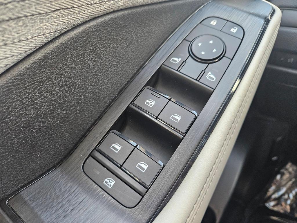 used 2023 Nissan Rogue car, priced at $22,995