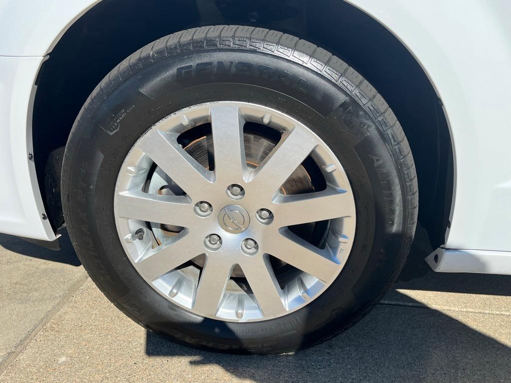 used 2016 Chrysler Town & Country car, priced at $11,995