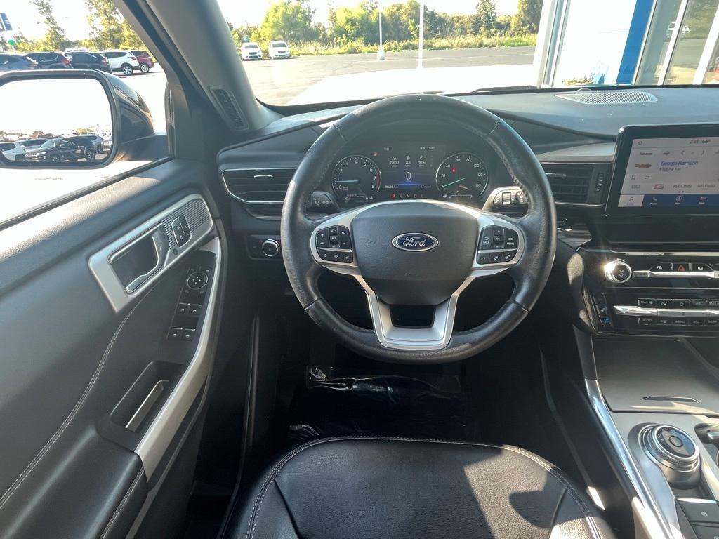 used 2022 Ford Explorer car, priced at $25,995