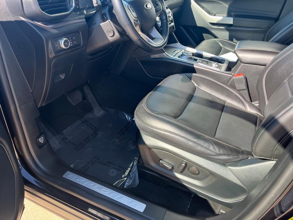used 2022 Ford Explorer car, priced at $25,995