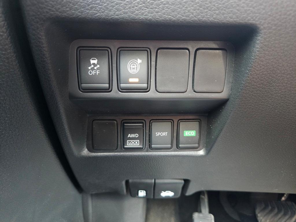 used 2017 Nissan Rogue car, priced at $15,793