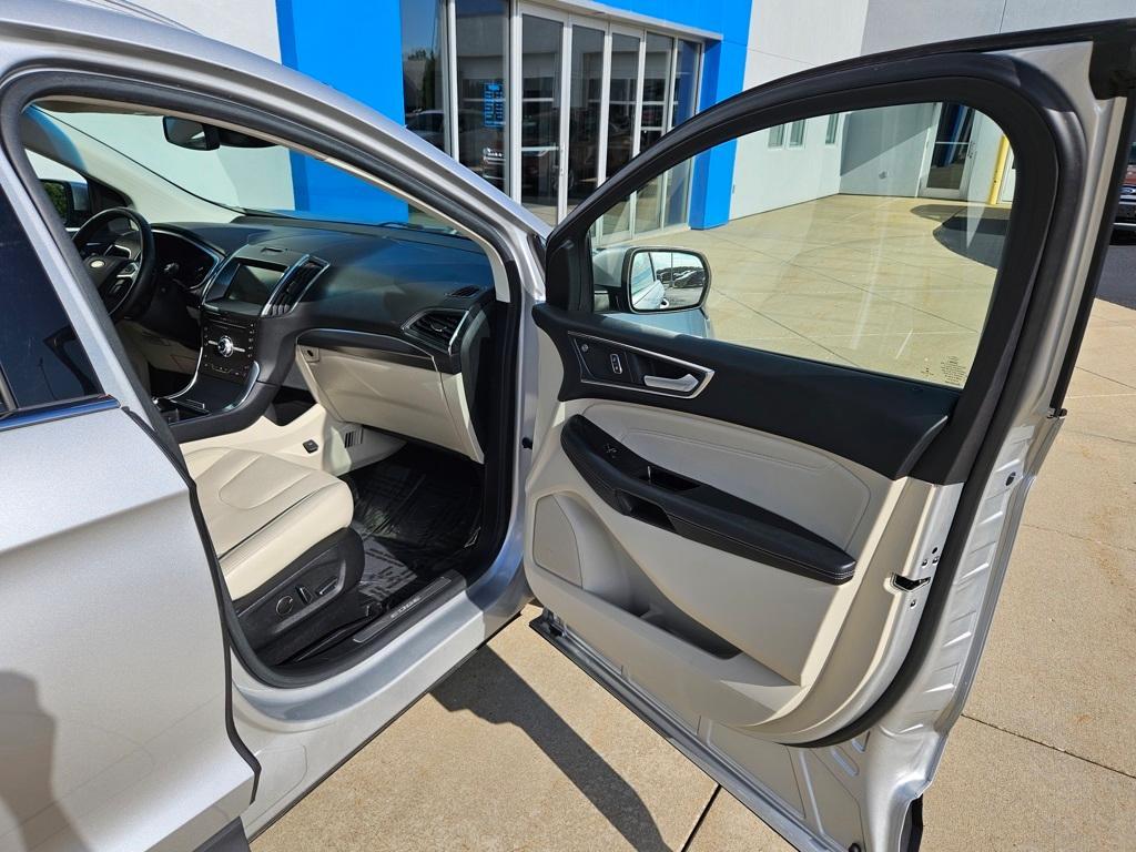 used 2019 Ford Edge car, priced at $18,293