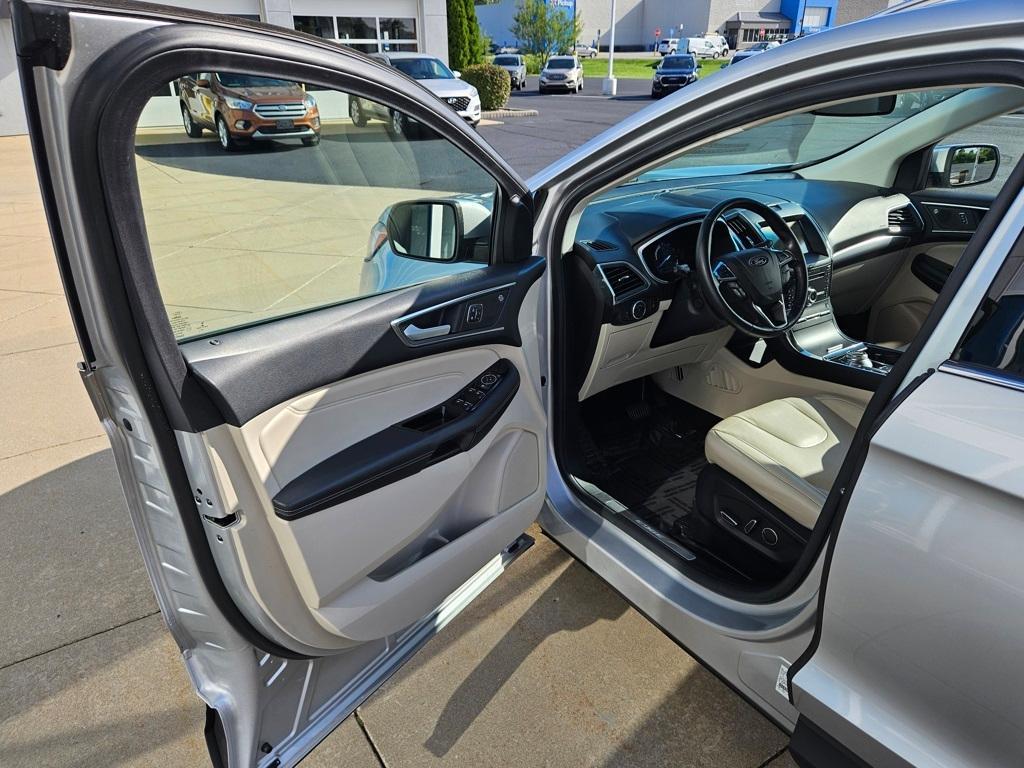 used 2019 Ford Edge car, priced at $18,293