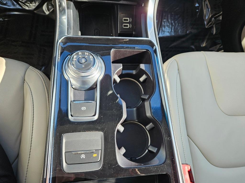 used 2019 Ford Edge car, priced at $18,293