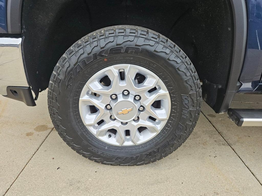 used 2022 Chevrolet Silverado 2500 car, priced at $43,995