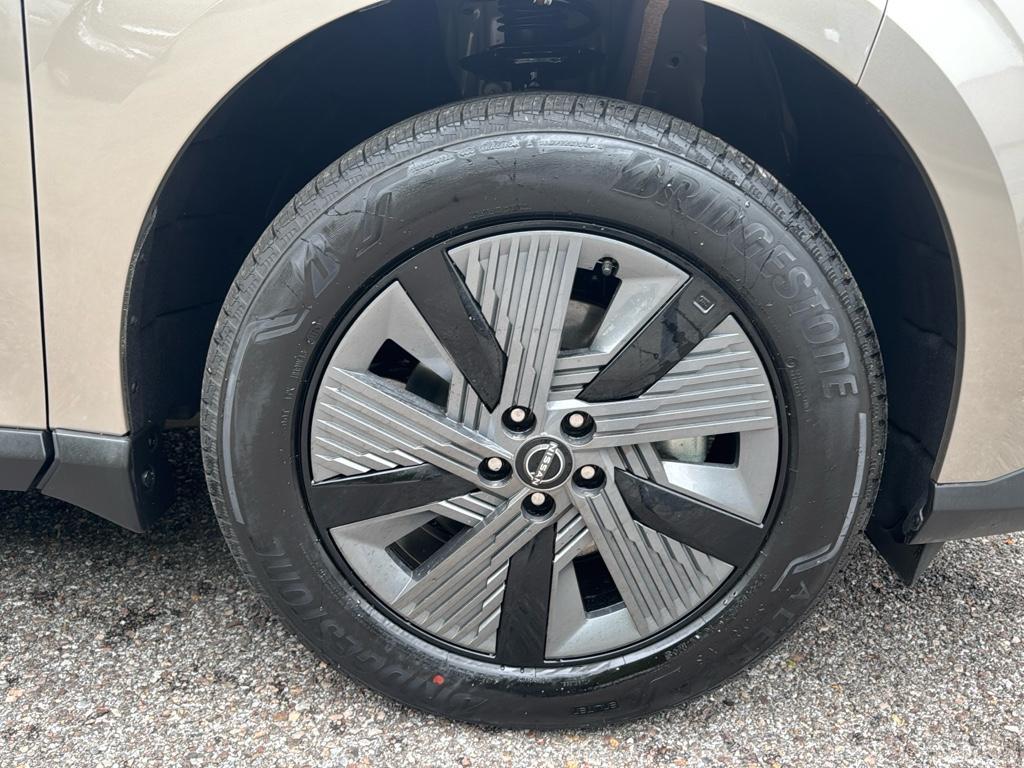 new 2025 Nissan Murano car, priced at $45,990