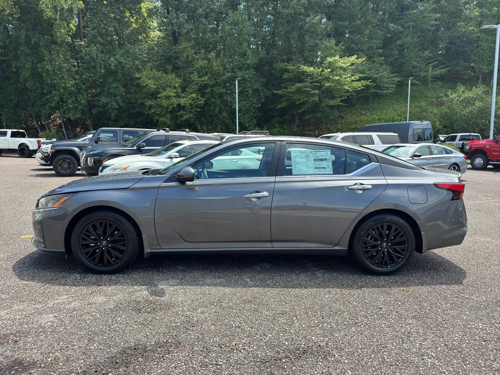 new 2025 Nissan Altima car, priced at $30,695