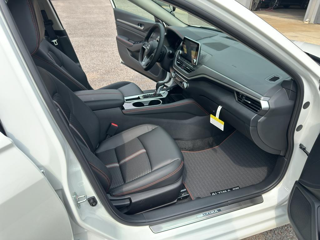 new 2025 Nissan Altima car, priced at $28,990