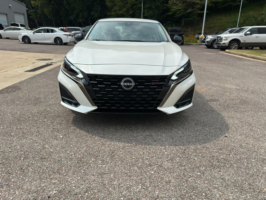 new 2025 Nissan Altima car, priced at $28,990