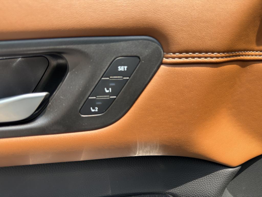new 2025 Nissan Pathfinder car, priced at $52,401
