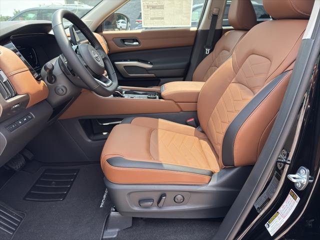 new 2025 Nissan Pathfinder car, priced at $53,610