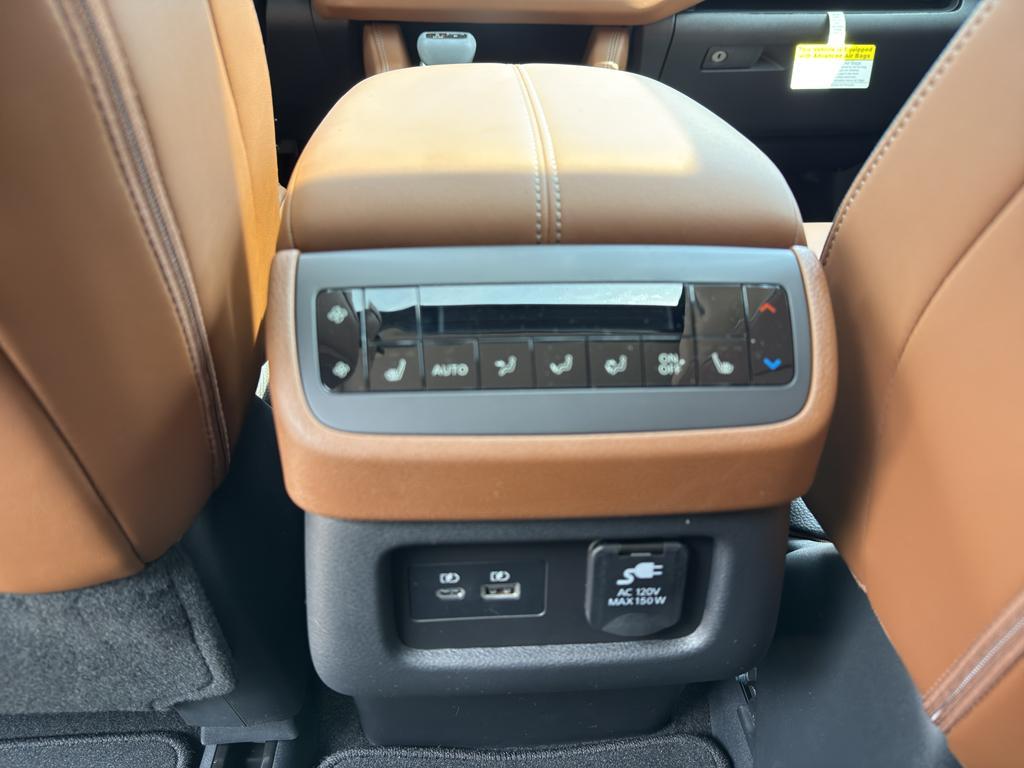 new 2025 Nissan Pathfinder car, priced at $52,401