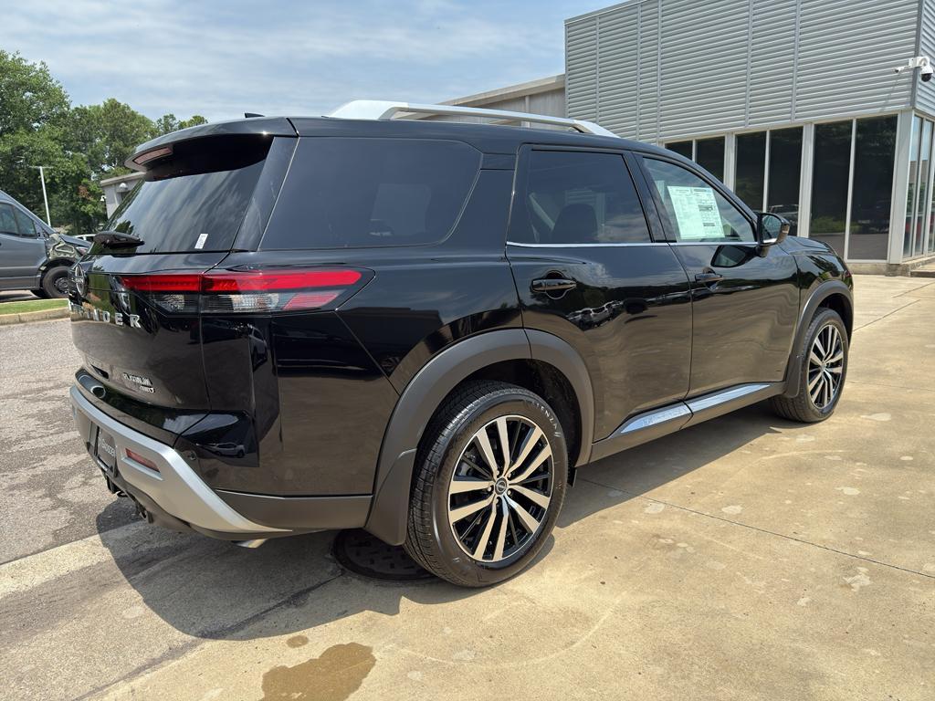 new 2025 Nissan Pathfinder car, priced at $52,401