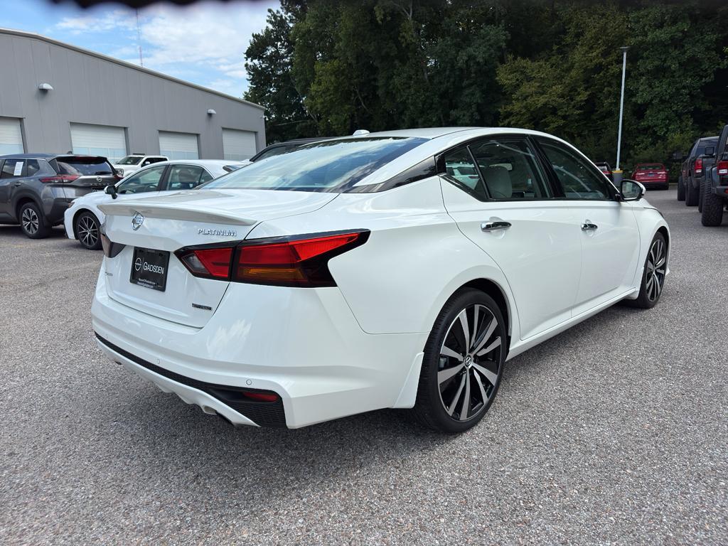 used 2020 Nissan Altima car, priced at $25,990
