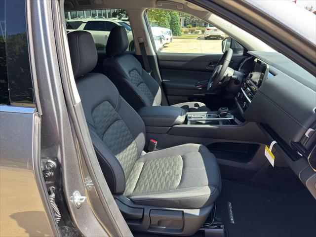 new 2025 Nissan Pathfinder car, priced at $42,145
