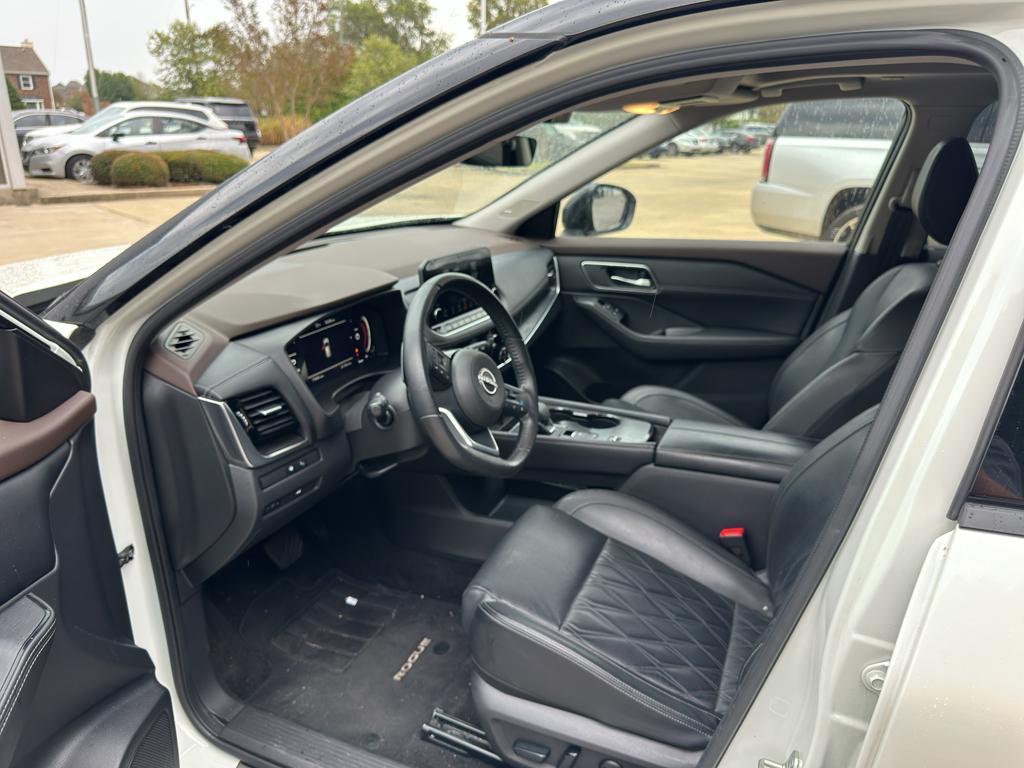 used 2023 Nissan Rogue car, priced at $25,899