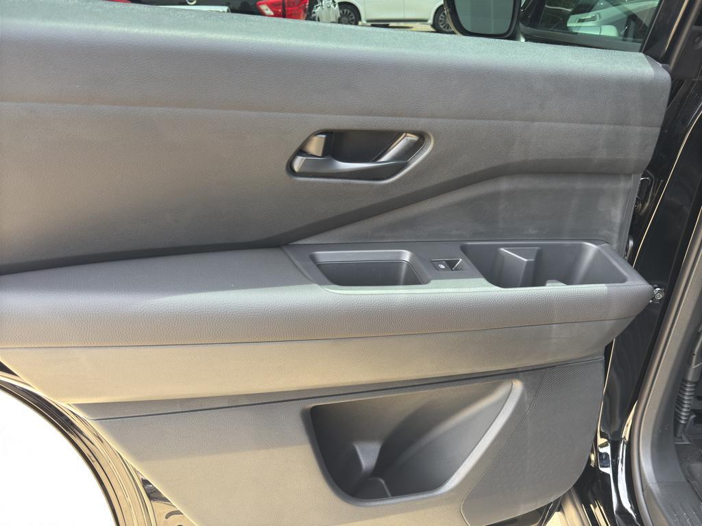 new 2025 Nissan Pathfinder car, priced at $45,395