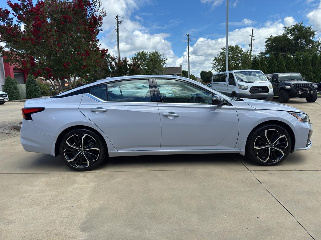 new 2025 Nissan Altima car, priced at $30,505