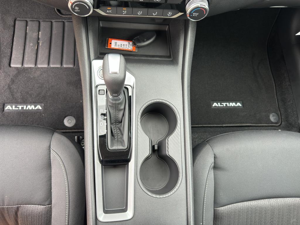 new 2025 Nissan Altima car, priced at $27,990