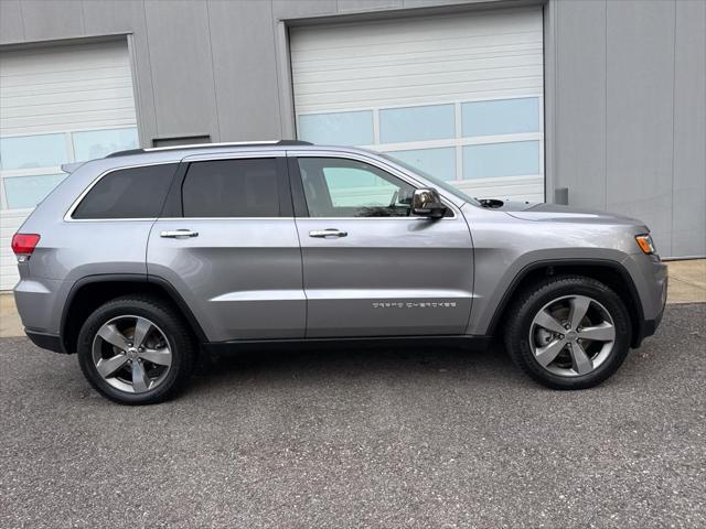 used 2016 Jeep Grand Cherokee car, priced at $16,740