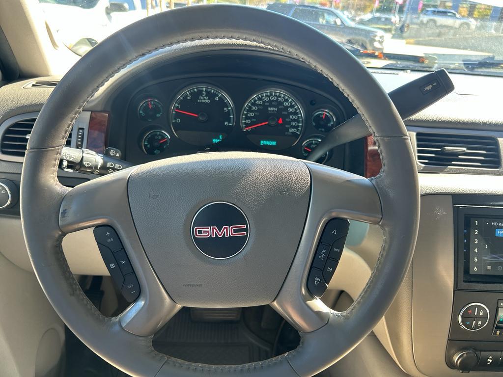 used 2013 GMC Yukon car, priced at $12,990