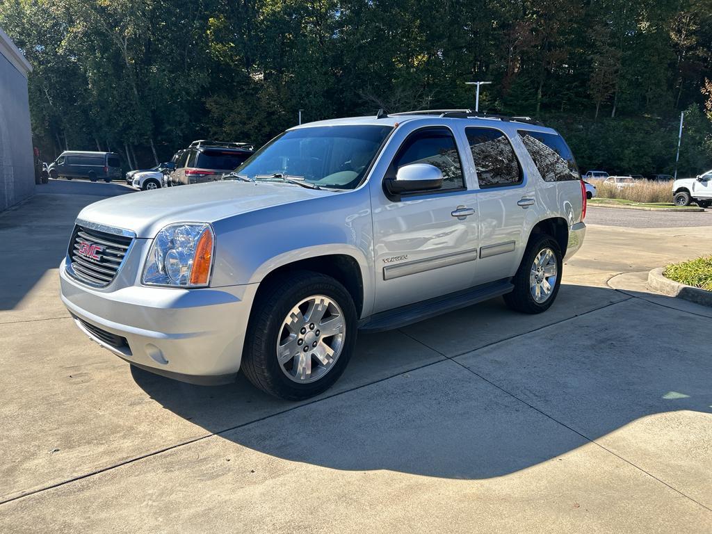 used 2013 GMC Yukon car, priced at $12,990
