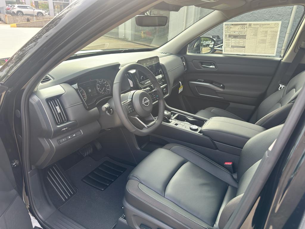 new 2025 Nissan Pathfinder car, priced at $44,990