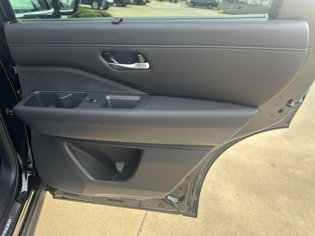 new 2025 Nissan Pathfinder car, priced at $44,990