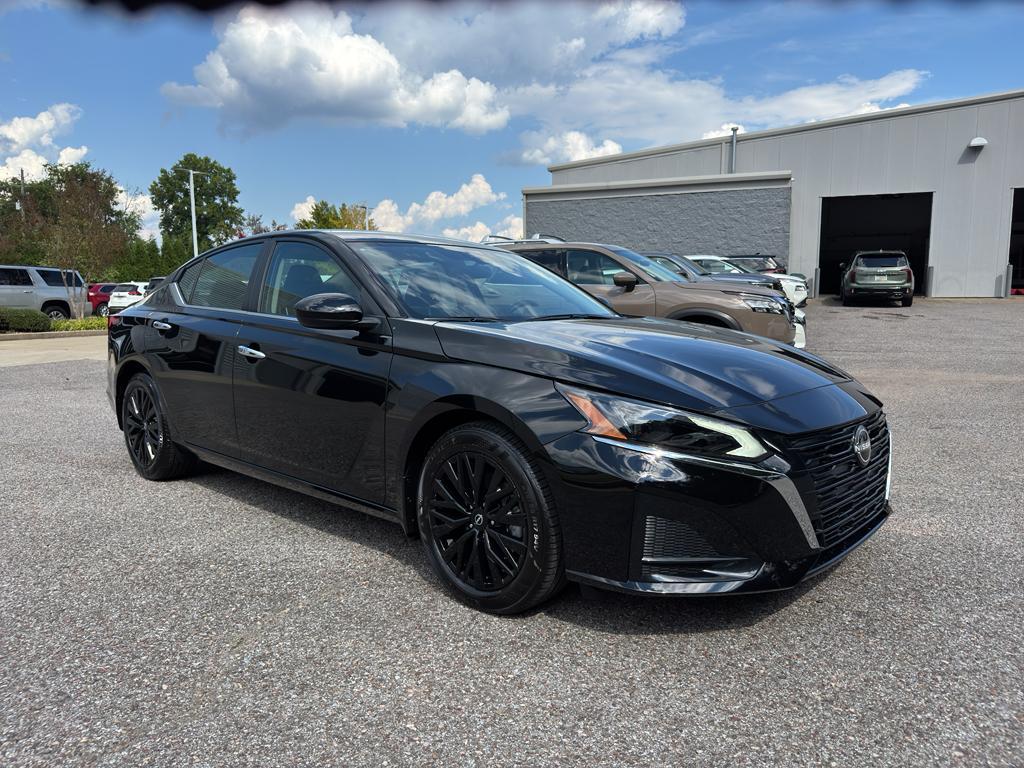 new 2025 Nissan Altima car, priced at $29,460
