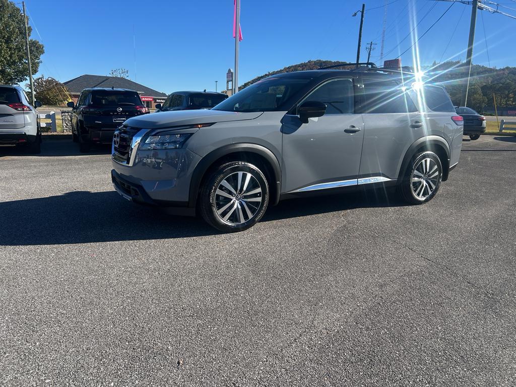 new 2025 Nissan Pathfinder car, priced at $52,830