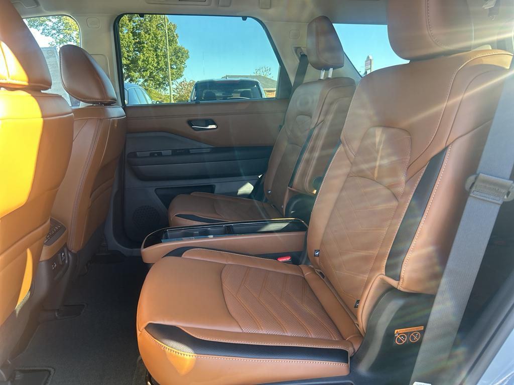 new 2025 Nissan Pathfinder car, priced at $52,830