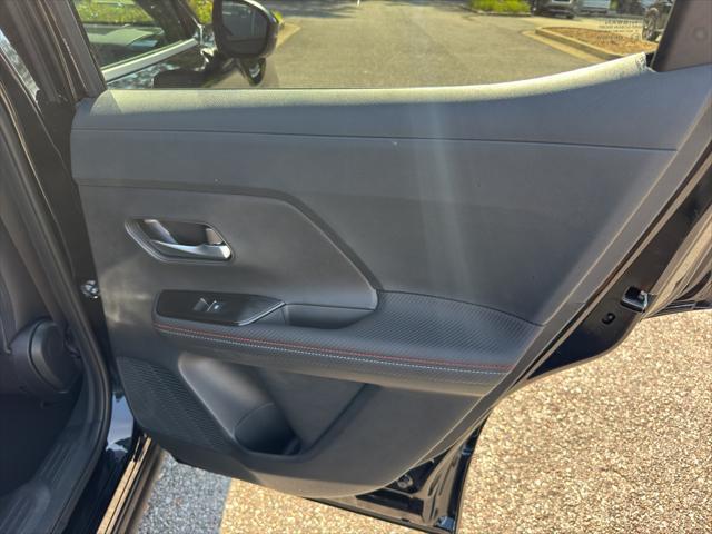 new 2025 Nissan Kicks car, priced at $27,250
