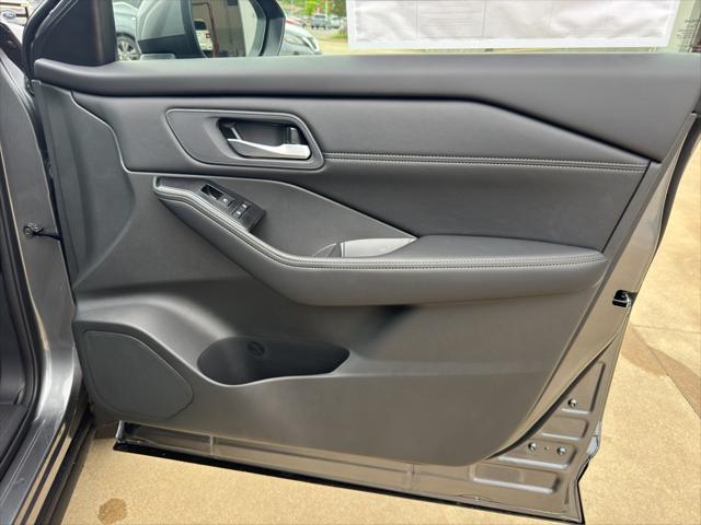 new 2025 Nissan Rogue car, priced at $33,985