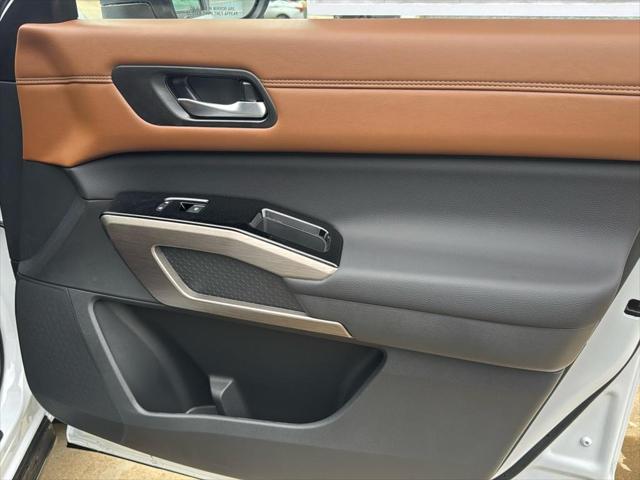 new 2025 Nissan Pathfinder car, priced at $50,990