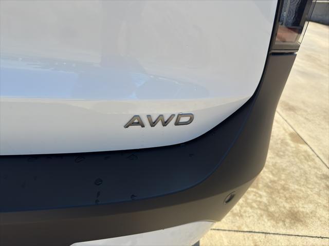 new 2025 Nissan Kicks car, priced at $27,180