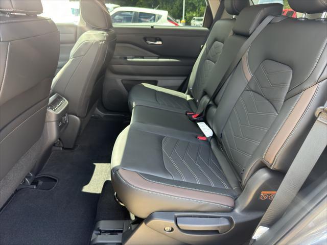 new 2025 Nissan Pathfinder car, priced at $50,285